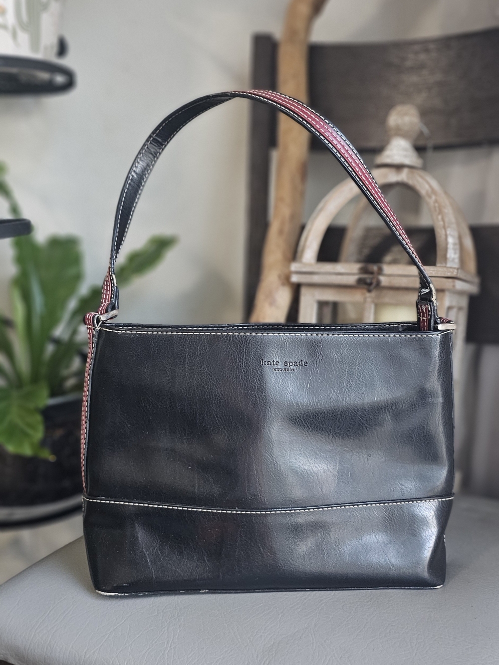 kate spade Black Leather Shoulder Bag with Red/white-Trim Handle